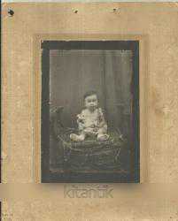 Efemera - Çocuk - 1920-30 Dönemi -  Kabin Fotoğraf: Küçük kız çocuğu - kitantik - kitaLog