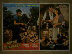 Efemera - BOYNU BÜKÜKLER&nbsp;FİLMİNİN&nbsp;LOBİ KARTI - NO: 1 OYNAYANLAR: KÜÇÜK EMRAH, MELİKE ZOBU, CEMAL GENCER YÖNETMEN: ÜMİT EFEKAN - kitantik - kitaLog