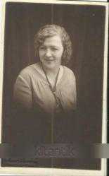 Efemera - Kadın - Moda/Giyim - 1930'lar - Fotoğraf: Orta yaşlı bir kadın portresi. Ed. Çulluzade Biraderler. - kitantik - kitaLog