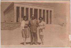 Anıtkabir Önünde Hatıra Fotoğrafı