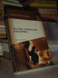 Hester Yıkıntılar Arasında