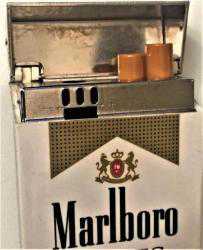 Antika - MARLBORO LIGHTS YAZILI MANYETOLU SİGARA FORMUNDA ÇAKMAK - kitantik - kitaLog