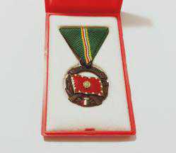 MACARİSTAN DEVLET LİYAKAT MADALYASI 3. DERECE A7798 İNDİRİMLİ FİYAT