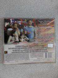 YENİ BİR ÜLKEDE FİLM , VCD , -