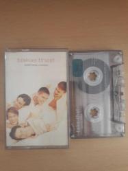 EVERYTİNG CHANGES - TAKE THAT - KASET - -