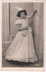 Efemera - Tüllü Gelinlik Giysisi İçinde İki Çocuk Portresi - kitantik - kitaLog