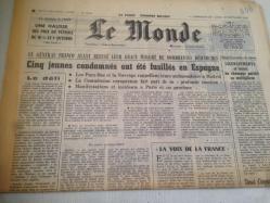 LE MONDE- LUNDI 29 SEPTEMBRE 1975- LE GENERAL FRANCO AYANT REFUSE LEUR GRACE MALGRE DE NOMBREUSES DEMARCHES (FRANSIZCA GAZETE)