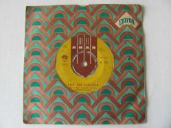 Efemera - MÜRÜVVET KEKİLLİ EVİN ÖNÜ TANDIRIM SALIN OY SALIN OY r*9 - kitantik - kitaLog