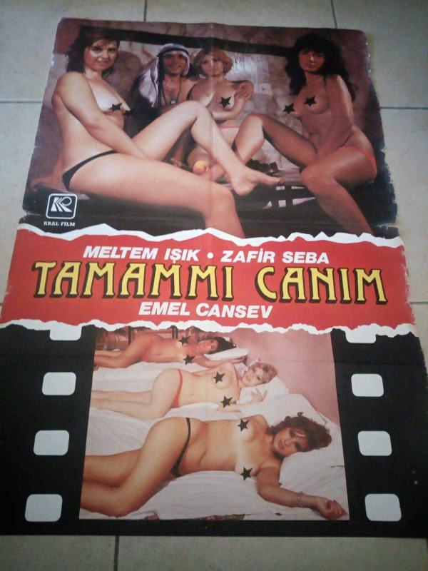 Hammom uchun jinsiy pozitsiyalar Yaponlarning suzish kostyumlarini yirtib tashlash bilan shugullanadigan hazillari