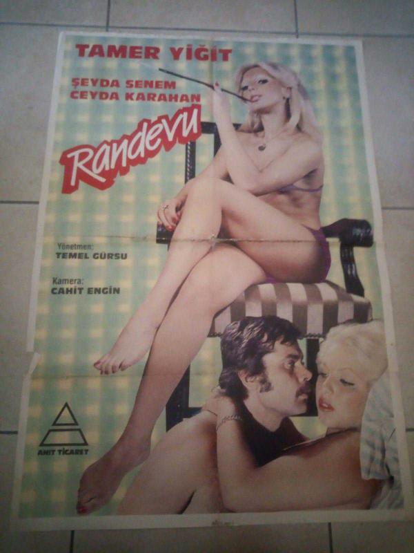 Filmdan Camilla erotik kadrlar