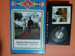 Efemera - HÜLYA KOÇYİĞİT- KÜÇÜK HANIMEFENDİ-BETAMAKS VİDEO KASET - kitantik - kitaLog