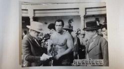 Efemera - MANDİNGO - ZİNCİRLİ KÖLE FİLMİNİN SİYAH-BEYAZ FOTOĞRAFI - NO: 7 OYNAYANLAR: PERRY KING, SUSAN GEORGE, JAMES MASON, KEN NORTON YÖNETMEN: RICHARD FLEISCHER - kitantik - kitaLog