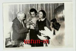 Efemera - ABDULLAH ŞAHİN İLE NİLGÜN BELGÜN NİŞAN FOTOĞRAFI.. - kitantik - kitaLog