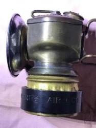 Antika - 1924 PAT PENDING JUSTRITE AIR-COOLED GRIP PAT.PEND. MADE IN U.S.A MADENCİ KARPİT LAMBASI - kitantik - kitaLog