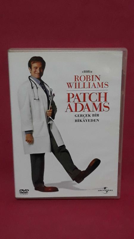 is patch adams alive