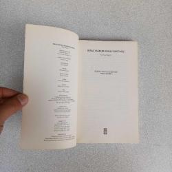 BİRAZ YAĞMUR KİMSEYİ İNCİTMEZ - KEMAL SAYAR - -