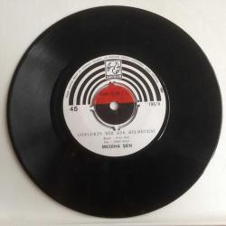 Mediha Şen - Gözlerin bir aşk bilmecesi / Ağlar gezerim sahili sanki benimlesin / 45'lik