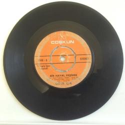 Uğur Işık - Özlem / Bir hayal peşinde / 45'lik