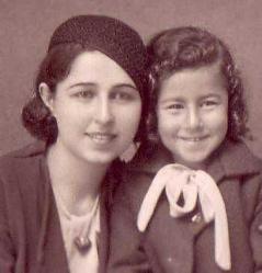 ANNE KIZ TEMALI STÜDYO ÇEKİMİ GÜZEL FOTOĞRAF...