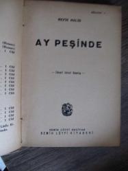 Ay Peşinde - İlaveli İkinci Baskı