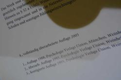 Qualitative Sozialforschung: Lehrbuch. Mit Online-Materialien (Deutsch) Gebundene Ausgabe