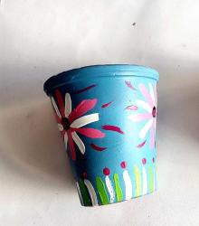 Dekoratif Saksı  ( Hand Made) Sukulent Kaktus Saksısı ; Masa üzeri Ataç vb koymak için kullanılabilir. Deliksizdir. Delik Açma yeri vardır.