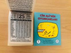 25 Mart 1999 hediyelik orijinal Fazilet takvim yaprağı (Cin Ali kitabı hediyeli:)