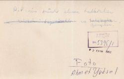 ANKARA 2 EKİM 1962,A.P.NİN ÖNÜNDE GENÇLER...