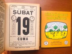 19 Şubat 1982 hediyelik orijinal Saatli Maarif takvim yaprağı (Cin Ali kitabı hediyeli:)