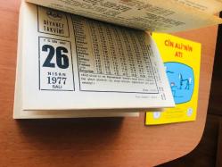 26 Nisan 1977 hediyelik orijinal Diyanet takvim yaprağı (Cin Ali kitabı hediyeli:)