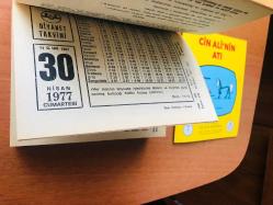 30 Nisan 1977 hediyelik orijinal Diyanet takvim yaprağı (Cin Ali kitabı hediyeli:)