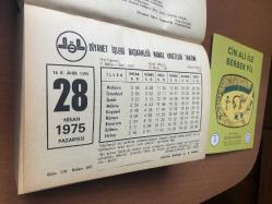 28 Nisan 1975 hediyelik orijinal Diyanet takvim yaprağı (Cin Ali kitabı hediyeli:)