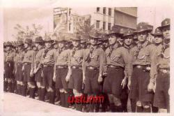 SIRALANMIŞ ERKEK İZCİLER ESKİ KÜÇÜK FOTOĞRAF...
