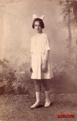 1921 TARİHLİ KÜÇÜK KIZ STÜDYO FOTOĞRAFI...