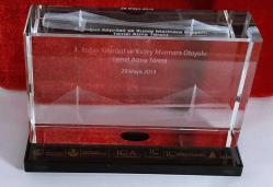 3.BOĞAZ KÖPRÜSÜ TEMEL ATMA TÖRENİ KRİSTAL CAM PLAKET- ROZET - MADALYA B4208 İNDİRİMLİ FİYAT