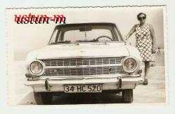 İSTANBUL PLAKALI OPEL REKORD OTOMOBİL FOTOĞRAFI...