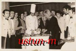 EMEL SAYIN'IN DOĞUMGÜNÜ FOTOĞRAFI...