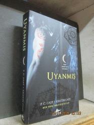 GECE EVİ SERİSİ 8 UYANMIŞ