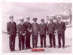 ESKİ DENİZCİ SUBAYLARIMIZIN (BİRİ KARACI) FOTOĞRAFI...