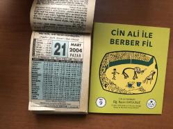 21 Mart 2004 hediyelik orijinal Fazilet takvim yaprağı (Cin Ali kitabı hediyeli:)