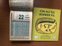 22 Mart 2004 hediyelik orijinal Fazilet takvim yaprağı (Cin Ali kitabı hediyeli:)