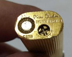 Ç3----ALTIN KAPLAMA PİERRE CARDİN ANTİKA GAZLI ÇAKMAK-ARIZALI