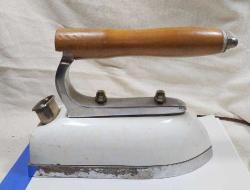 ANTİKA ŞAHLAN DEKORLUK TERZİ ÜTÜSÜ