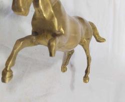 RF43-----PİRİNÇ DÖKÜM KIRIK AYAKLI AT HEYKELİ