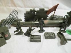 PLASTİK ASKERİ OYUNCAKLAR