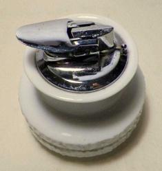 MÇ-3-PORSELEN KAİDELİ RONSON GAZLI MASA ÇAKMAĞI-ÇALIŞMIYOR