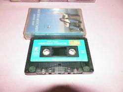 KST1---KASET-JEFF LYNNE-ARMCHAIR THEATRE