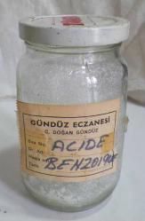 E1--GÜNDÜZ ECZANESİ ETİKETLİ İLAÇ ŞİŞESİ-2