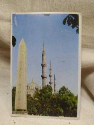 K85-İSTANBUL SULTANAHMET CAMİİ VE DİKİLİTAŞ  KARTPOSTALI-LONDRA VARIŞLI