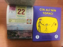 22 Ağustos 2005 hediyelik orijinal Ülkü takvim yaprağı (Cin Ali kitabı hediyeli:)